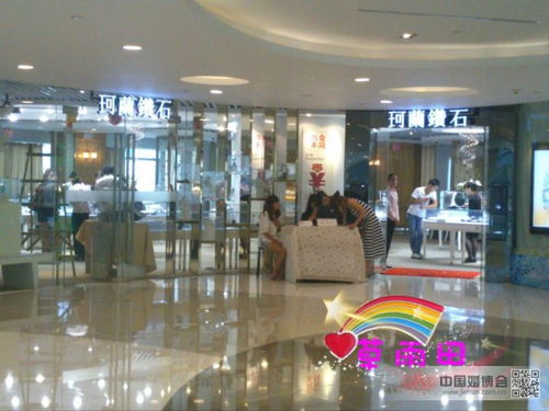 珂兰黄金饰品探店 匠心工艺与金属装饰材料零售的魅力之旅